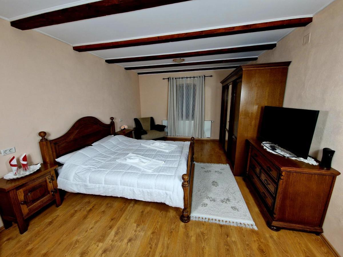 Mehadica House Villa ภายนอก รูปภาพ